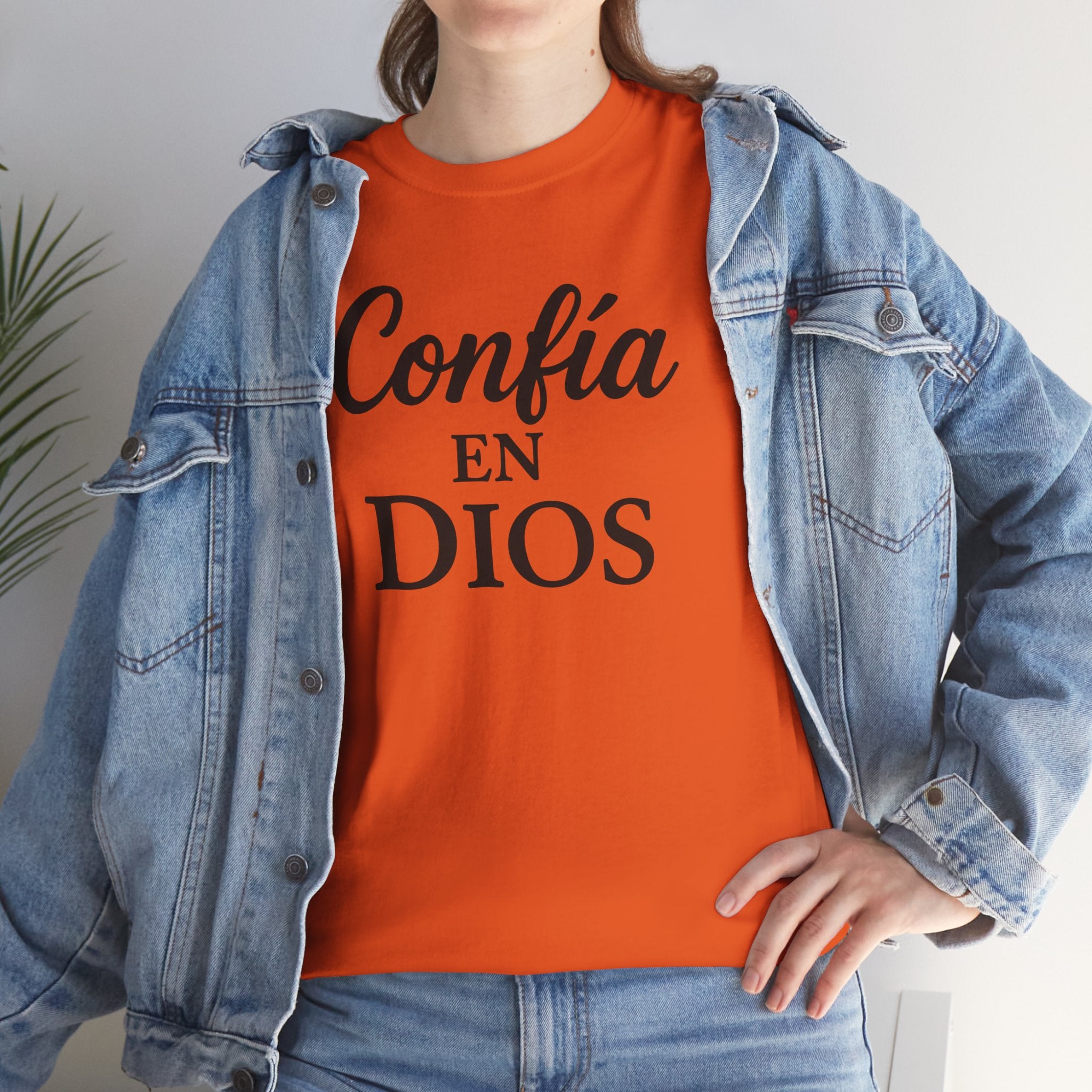 Confía en Dios (Trust God) | Unisex Heavy Cotton Tee