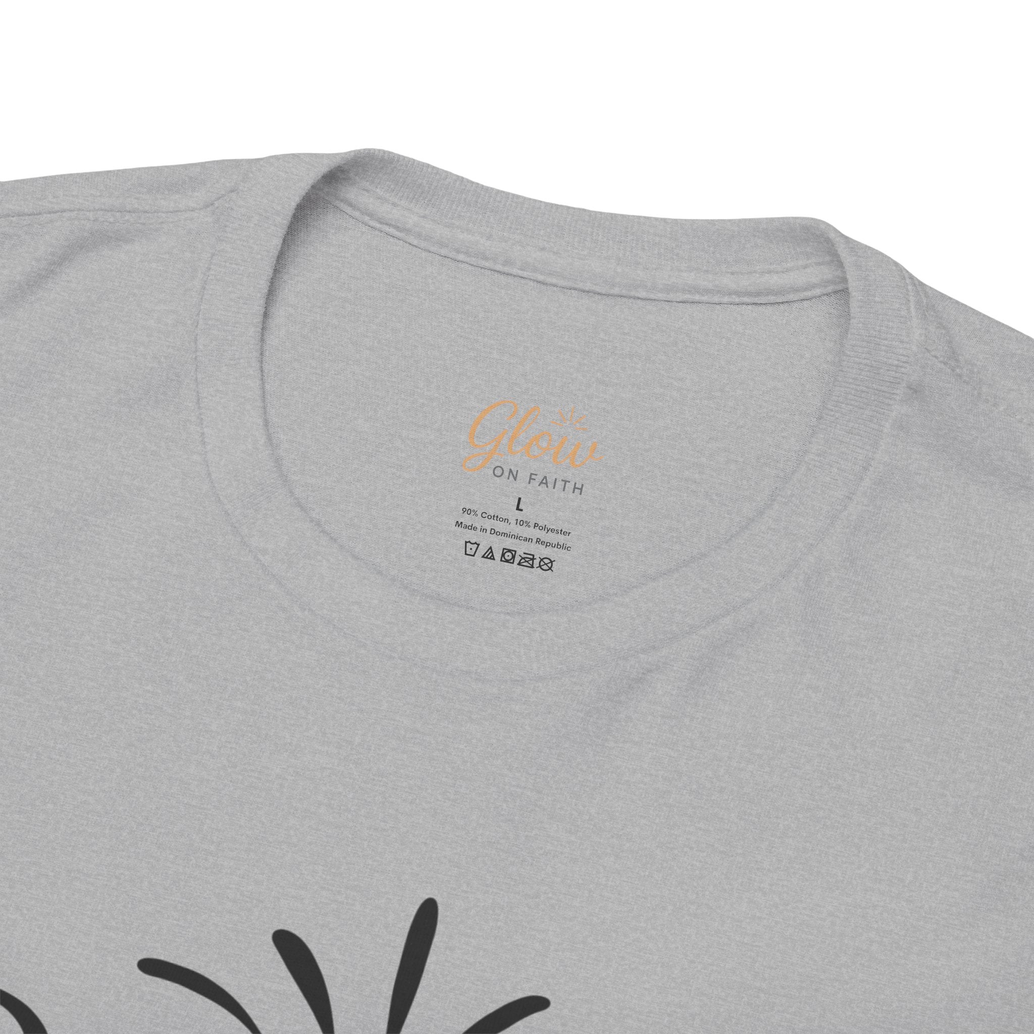 Bendecida (Blessed feminine) | Unisex Heavy Cotton Tee