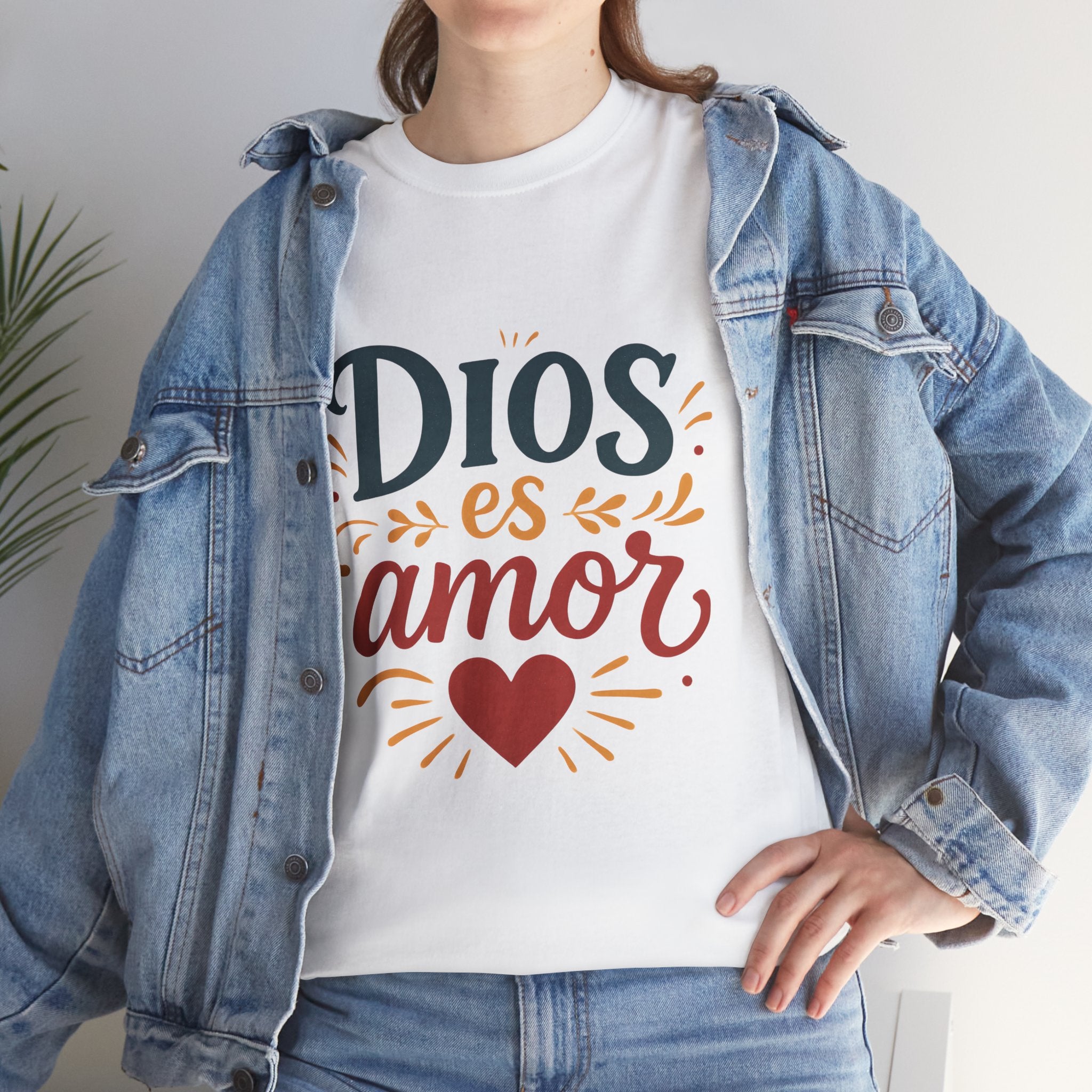 Dios es amor/God is Love | Unisex Heavy Cotton Tee