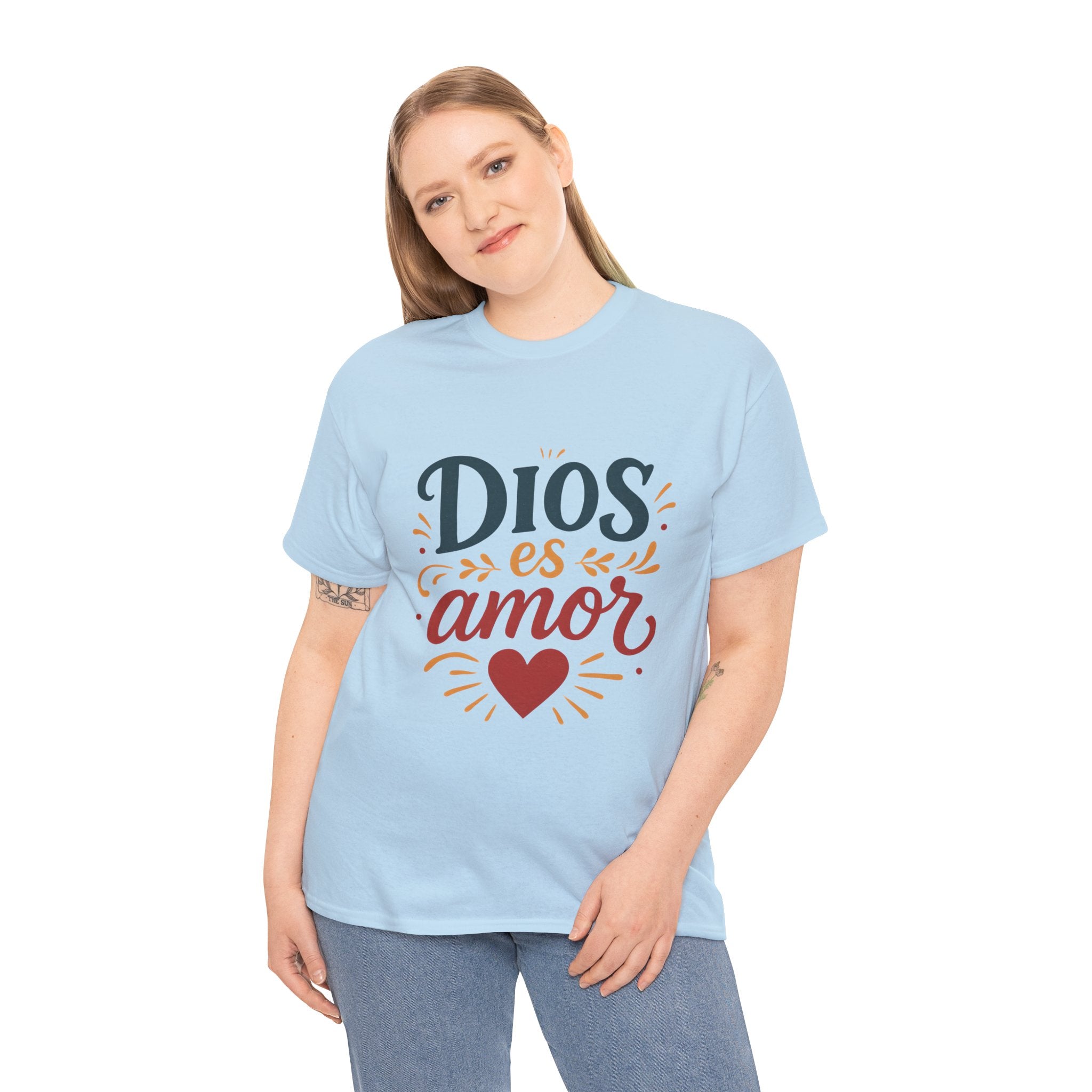 Dios es amor/God is Love | Unisex Heavy Cotton Tee