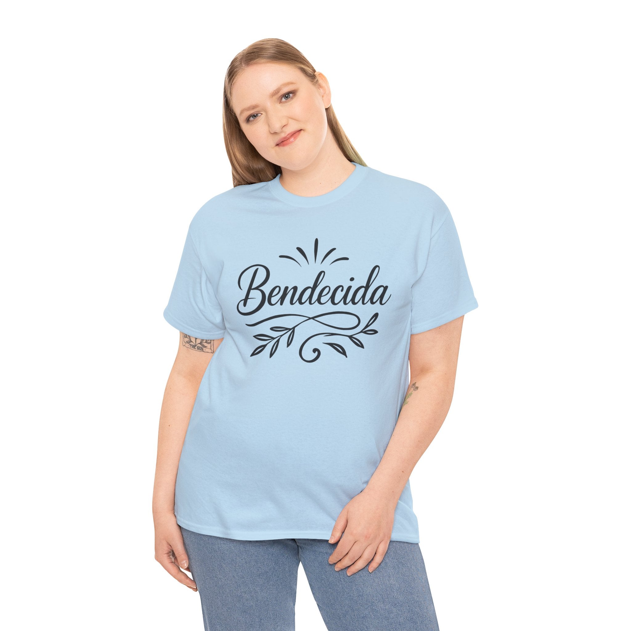 Bendecida (Blessed feminine) | Unisex Heavy Cotton Tee