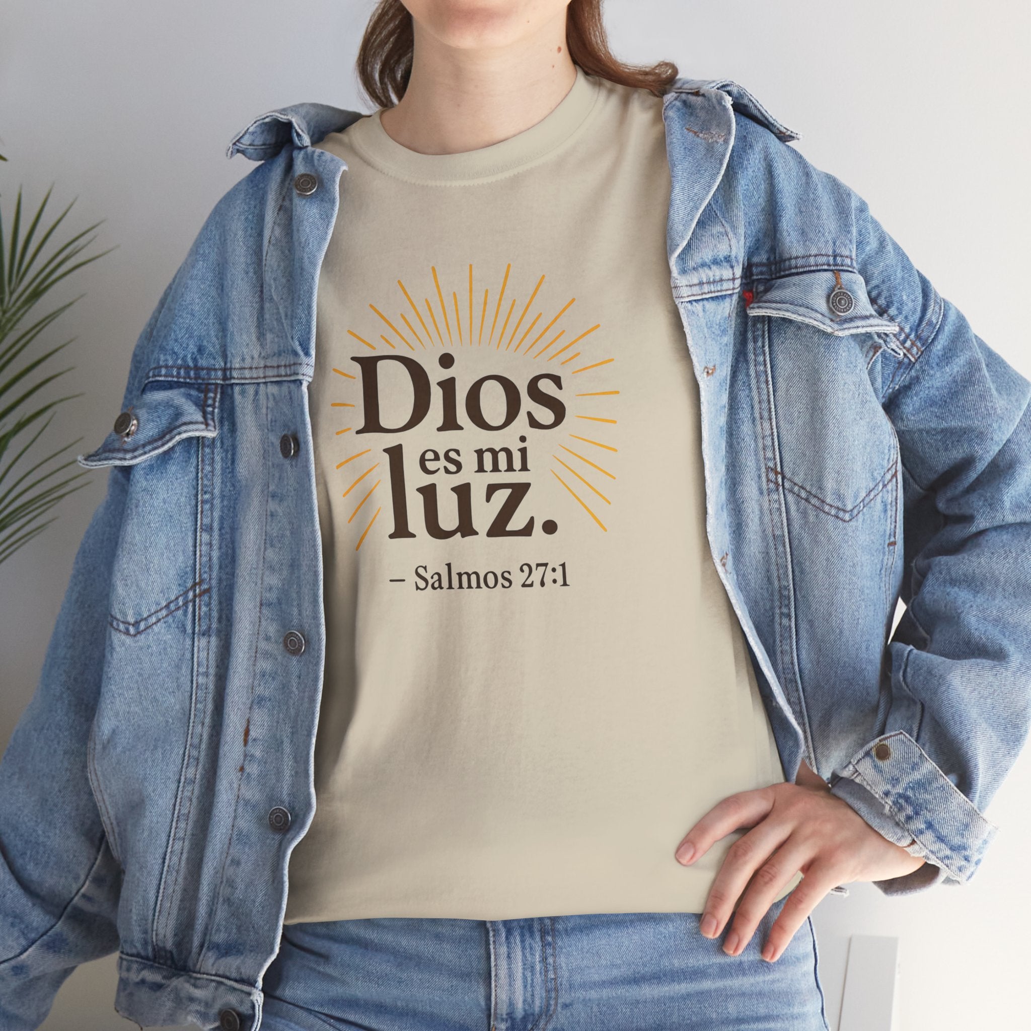 Dios es mi luz. — Salmos 27:1 | Unisex Cotton Tee