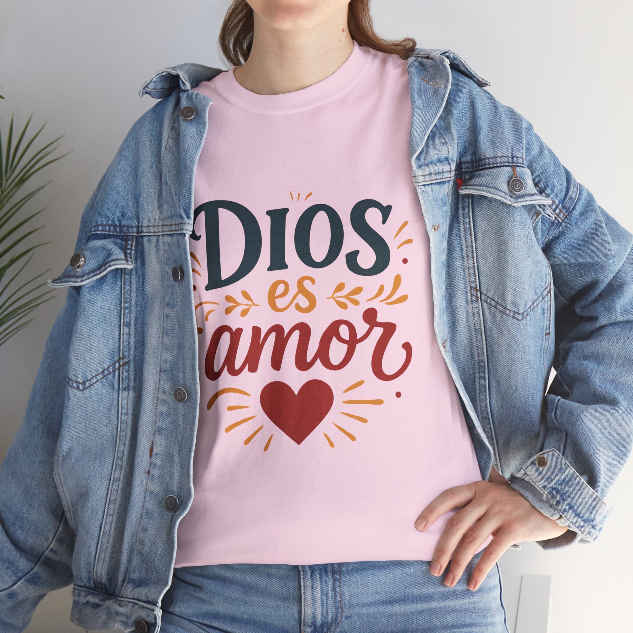 Dios es amor/God is Love | Unisex Heavy Cotton Tee