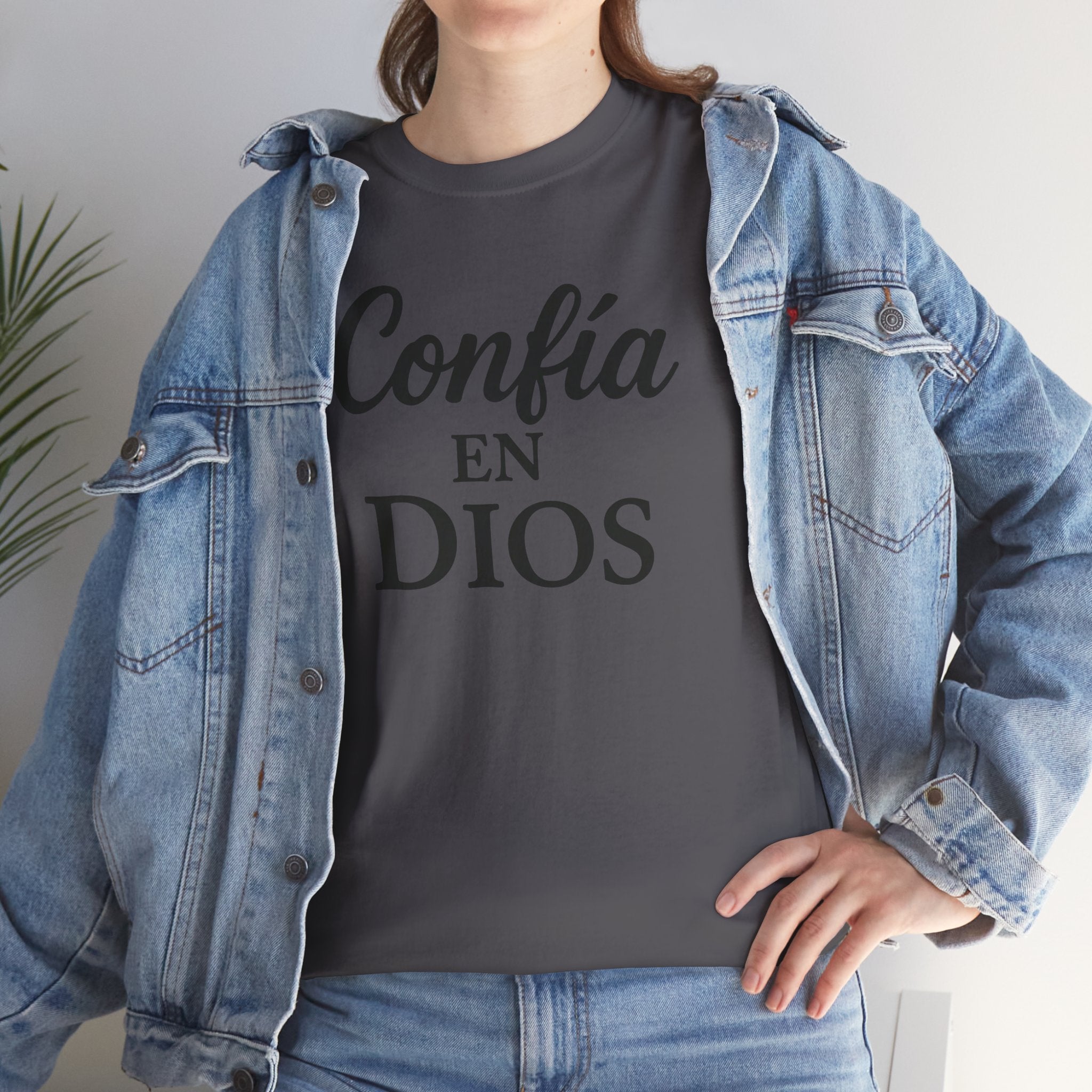 Confía en Dios (Trust God) | Unisex Heavy Cotton Tee