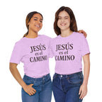 Jesús es el camino (Jesus is the way) | Unisex Tee