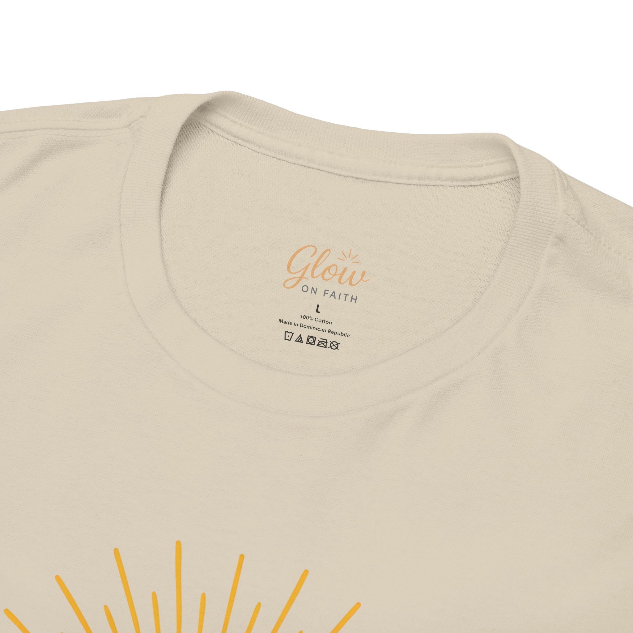 Dios es mi luz. — Salmos 27:1 | Unisex Cotton Tee