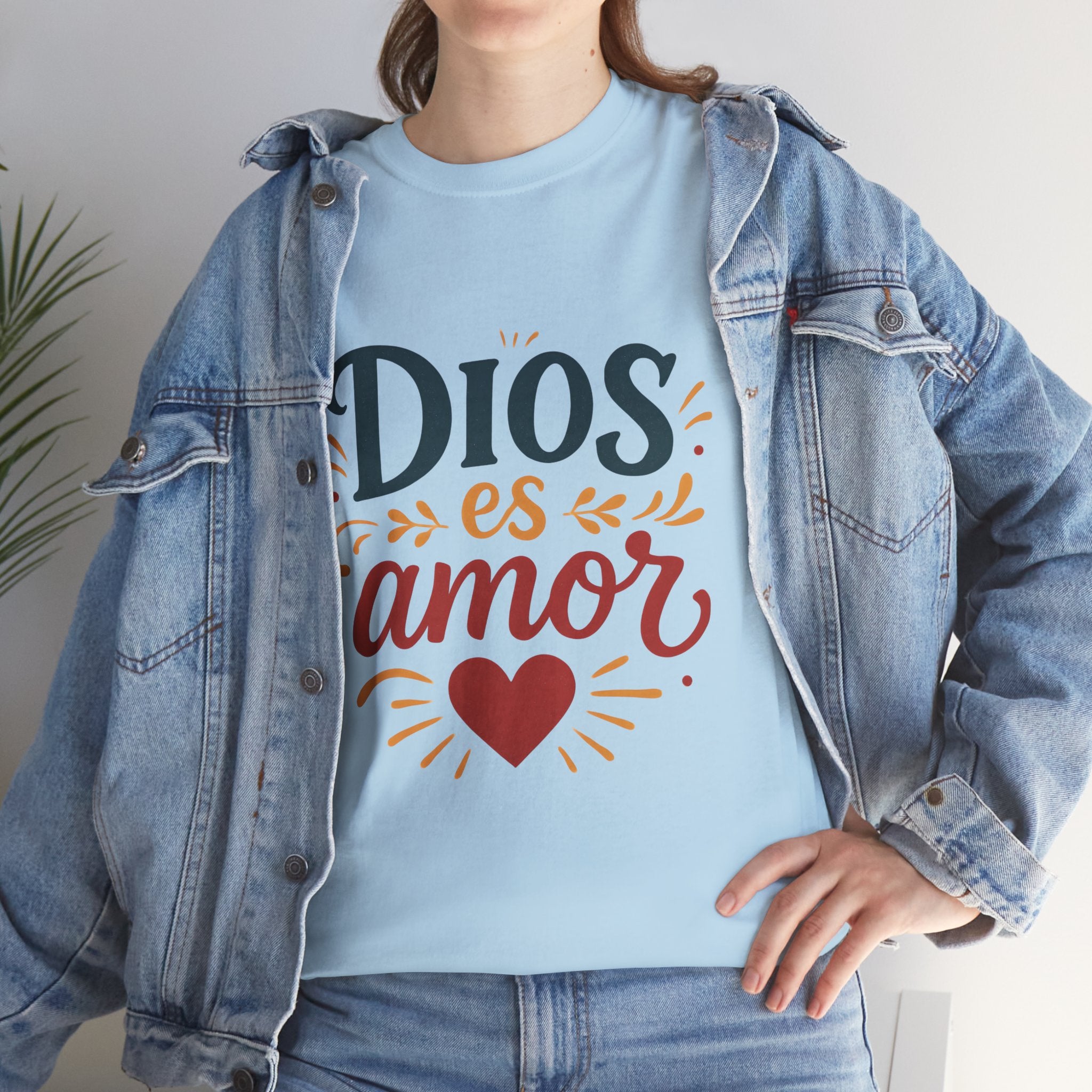 Dios es amor/God is Love | Unisex Heavy Cotton Tee